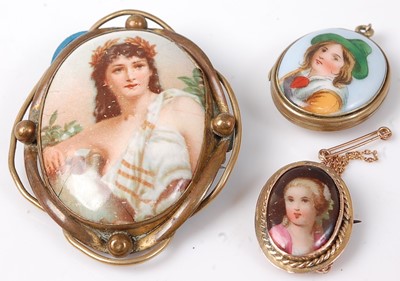 Lot 467 - A 19th century porcelain portrait brooch in...