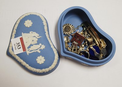 Lot 353 - A Wedgwood blue jasperware heart shaped...