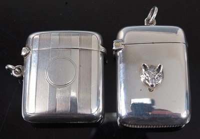 Lot 2073 - A George V silver vesta, of hinged rectangular...