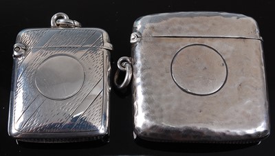 Lot 2089 - An Edwardian silver vesta, of hinged...