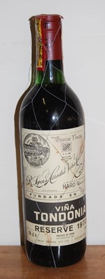 Lot 1013 - R. Lopez de Heredia vina Tondonia Reserva,...