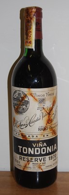 Lot 1014 - R. Lopez de Heredia vina Tondonia Reserva,...