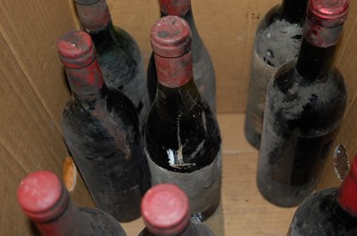 Lot 1030 - Assorted circa 1960s/70s French Château red...