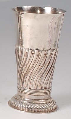 Lot 2122 - A late Victorian silver trumpet form vase,...