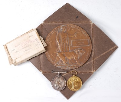 Lot 45 - A WW I Casualty group to include a bronze...