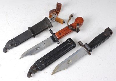 Lot 206 - * A Russian AKM Type I Transitional bayonet,...