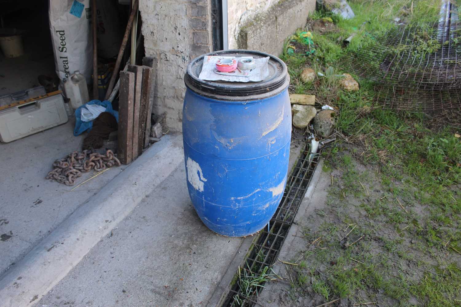 Lot 8 - 7 x Plastic Barrels
