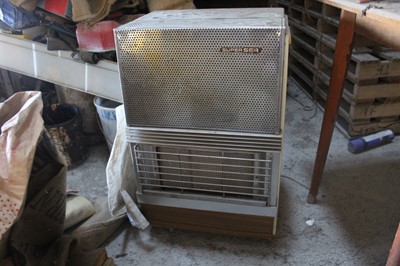 Lot 10 - Gas Heater with 2 x 7kg Butane Bottles