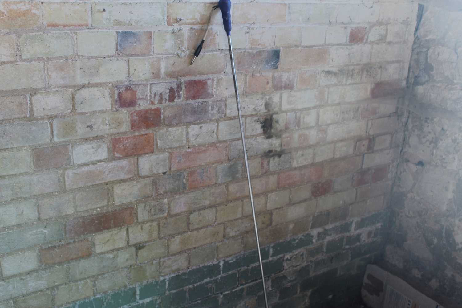 Lot 21 - Temperature probe