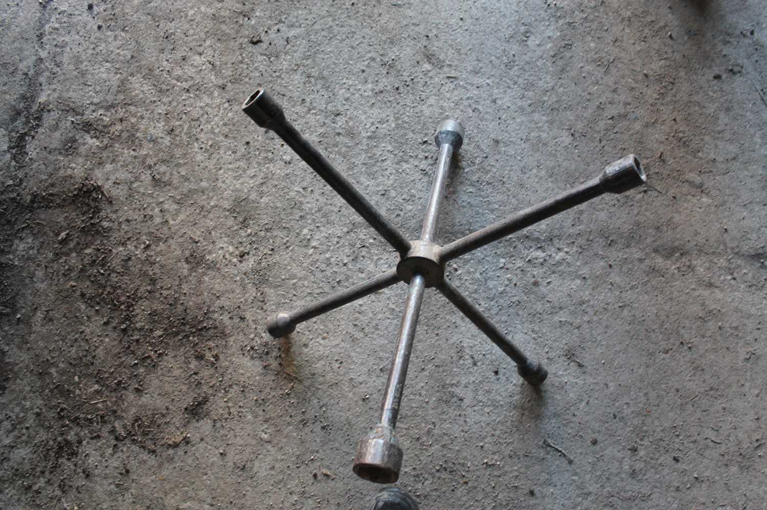 Lot 62 - Spider Wheel Brace