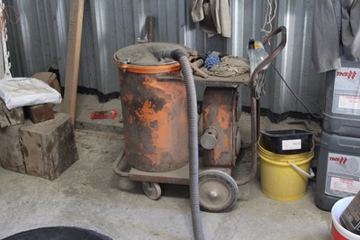Lot 68 - BVC Vacuum Cleaner