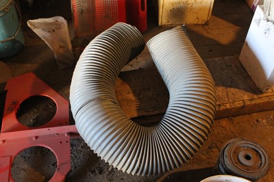 Lot 76 - A Section of Flexible Trunking
