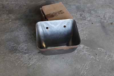 Lot 79 - 19 x Metal Elevator Cups