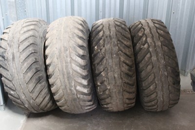 Lot 107 - 4 x Avon Trailer Wheels 16/70/20