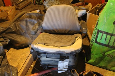 Lot 174 - Massey Ferguson 390 Tractor Seat