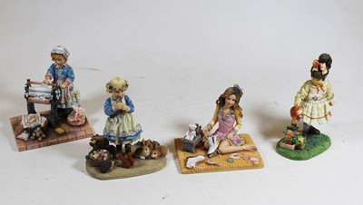 Lot 286 - A collection of eight Leonardo Collection...