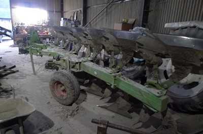 Lot 196 - Dowdeswell DPS 6 Disc Reversible Furrow Plough...