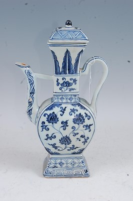 Lot 12 - A Chinese export blue & white coffee pot and...