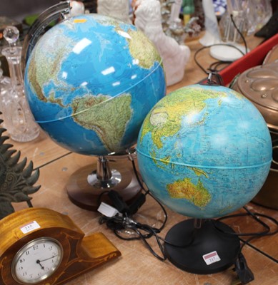 Lot 217 - An Italian Rico of Florence table lamp in the...