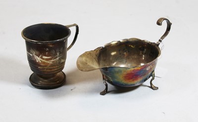 Lot 315 - A George V silver sauceboat, of plain...
