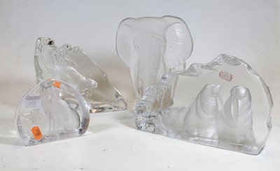 Lot 321 - A large crystal desk ornament, carved with two...