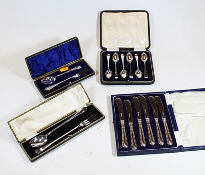 Lot 323 - An Edwardian silver two-piece christening set,...