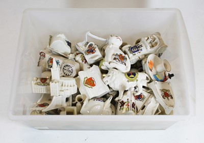 Lot 325 - A collection of assorted cabinet china, to...
