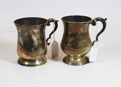 Lot 341 - A George V silver christening tankard, of bell...