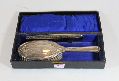 Lot 351 - An early 20th century tortoiseshell comb, with...