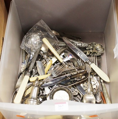 Lot 367 - A box of miscellaneous silver plated wares, to...
