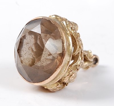 Lot 2517 - A 9ct yellow gold smoky quartz fob seal, the...