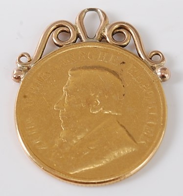 Lot 2004 - South Africa, 1898 gold 1 pond,...