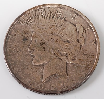 Lot 2087 - U.S.A., 1923 Peace dollar, obv; Liberty head...