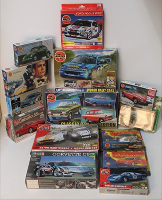 Lot 1037 - Mixed group of 14 car kits by various makers...
