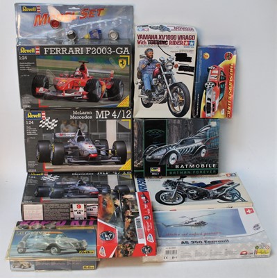 Lot 1046 - Mixed group of 10 kits by Revell, Tamiya and...