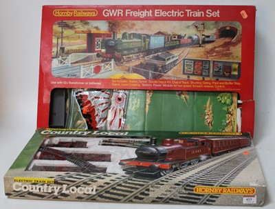 Lot 423 - A Hornby Railways boxed train set group to...
