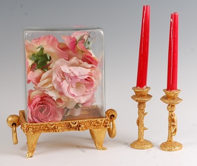 Lot 173 - A contemporary heavy gilt metal and glass dome...