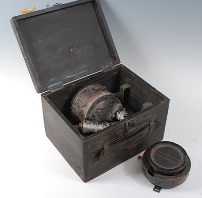 Lot 2367 - A WW II Air Ministry Aldis Signalling Lamp,...
