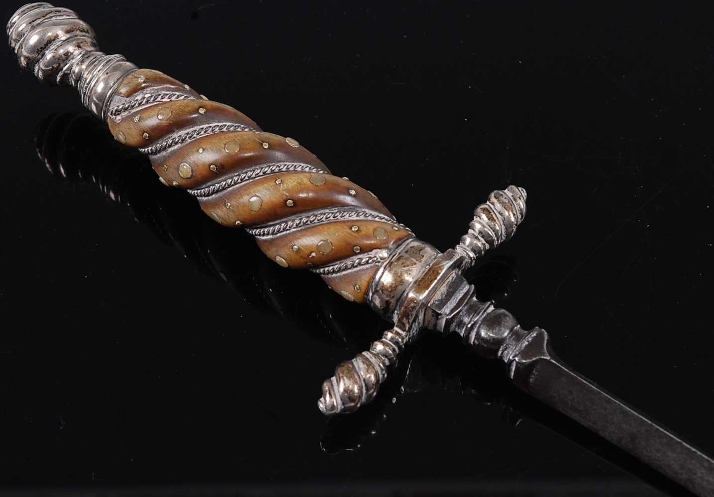 Lot 2261 - An Italian Gunners Stiletto Dagger, late 17th...