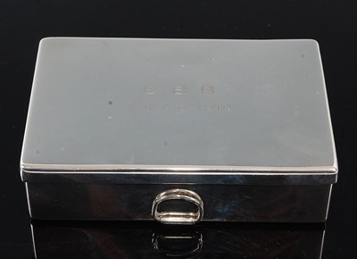 Lot 2507 - A George V silver hunting sandwich tin, of...