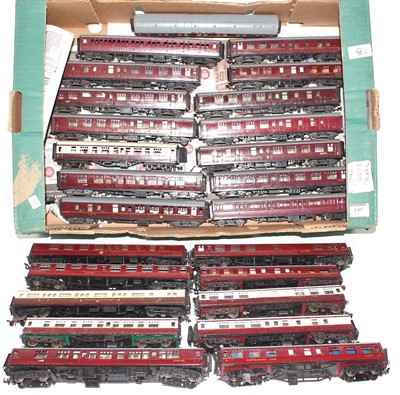 Lot 440 - One tray containing a quantity of 25...