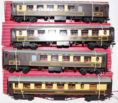 Lot 572 - Four Hornby-Dublo Pullman coaches: 4035 Aries;...