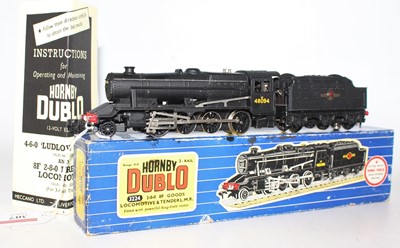 Lot 307 - Hornby Dublo 3224 2-8-0 8F Freight Locomotive...