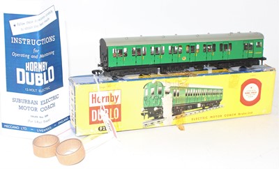 Lot 310 - Hornby Dublo 3250/4150 electric motor coach...
