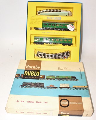 Lot 319 - Hornby Dublo 2050 Suburban electric train set...