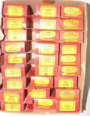 Lot 455 - 27 various boxed Hornby 00 gauge items of...