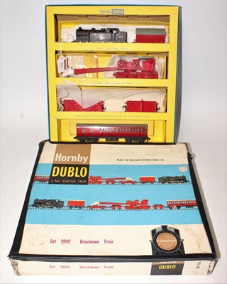 Lot 321 - Hornby Dublo 2049 Breakdown Train Set,...