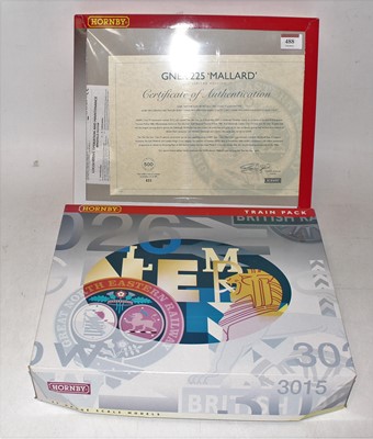 Lot 488 - A Hornby train pack No. R2602 the GNER 225...