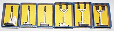 Lot 332 - Hornby Dublo Colour Light all home signals, 1x...