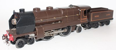 Lot 226 - Hornby total repaint 1934-36 E320 20V AC...
